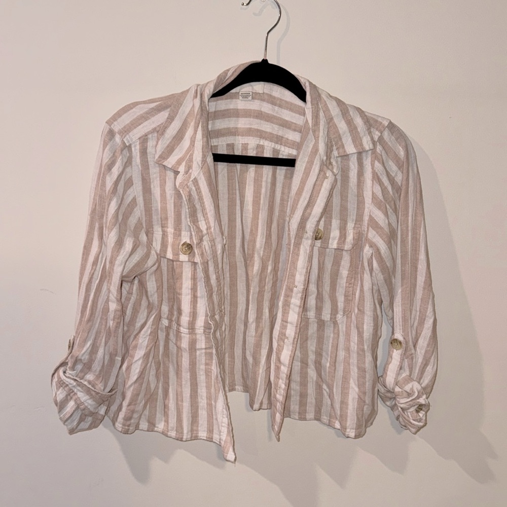 American Eagle Button Down